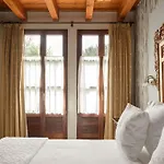 Hotel & Etxegana