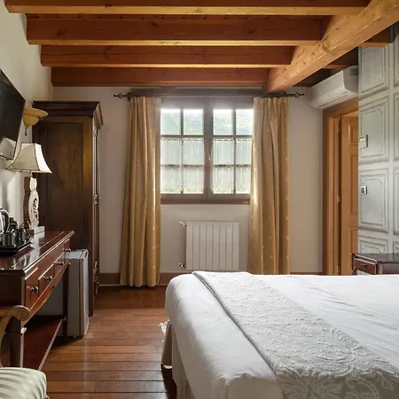 & Etxegana Hotel 2*