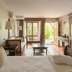 Hotell & Etxegana 2*