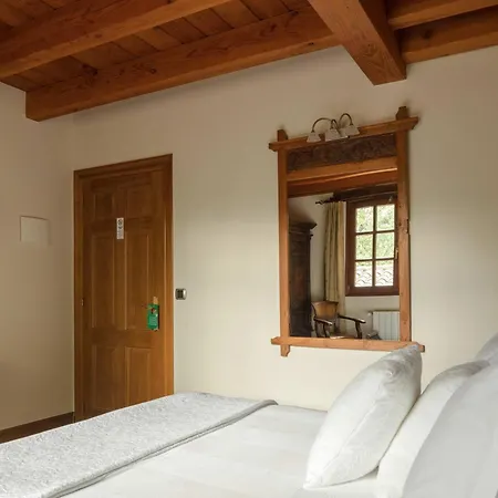 & Etxegana Hotel