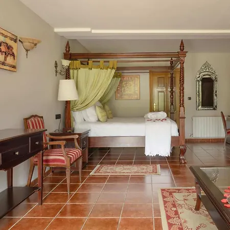 & Etxegana Hotel