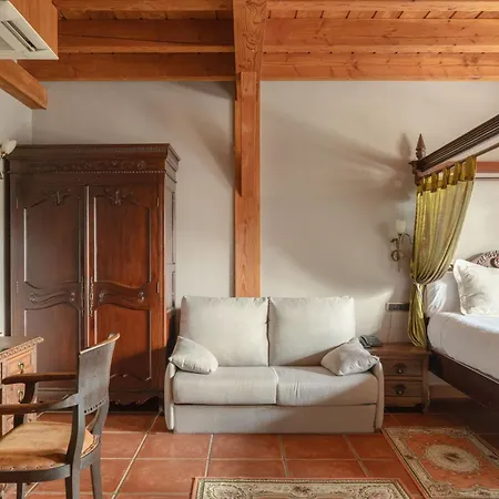 & Etxegana Hotel