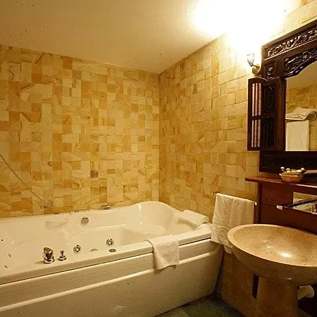 Hotel & Etxegana Zeanuri